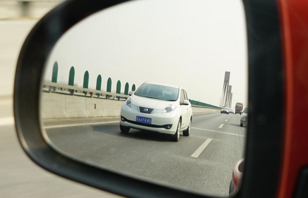 北汽ev260测评,续航评测车评人