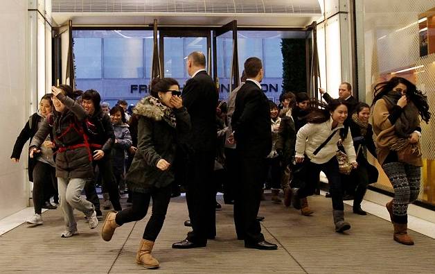 英国伦敦奥特莱斯 (伦敦奥特莱斯一片欢腾)