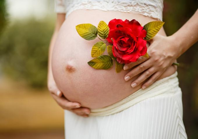 第一次做试管移植成功率高吗,试管内膜薄血流不好能怀孕吗