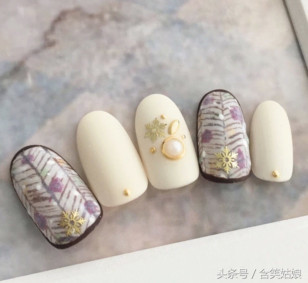 美甲油为什么会缩胶,甲油胶缩胶怎么回事