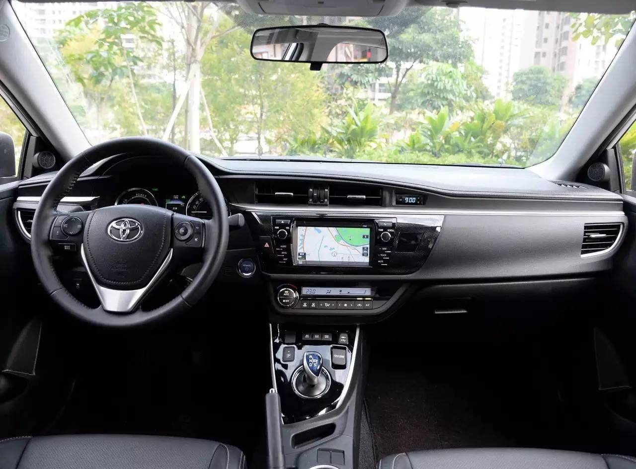 手动模式速度不够升不了挡吗,车静止态势抖动是什么原因