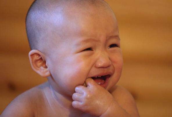 逗孩子玩要有分寸吗,6个月宝宝逗娃技巧是什么