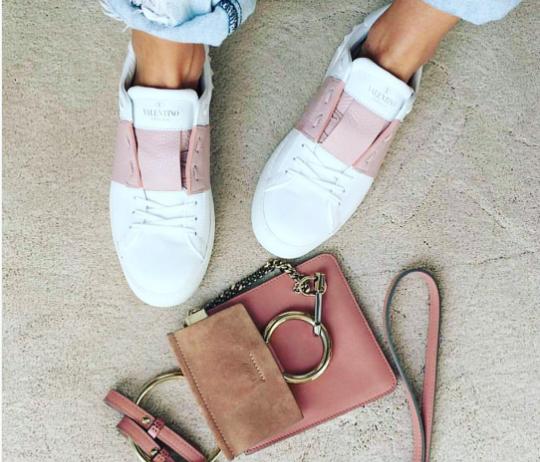 好看耐操不跟风，不一样的小白鞋不一样的你