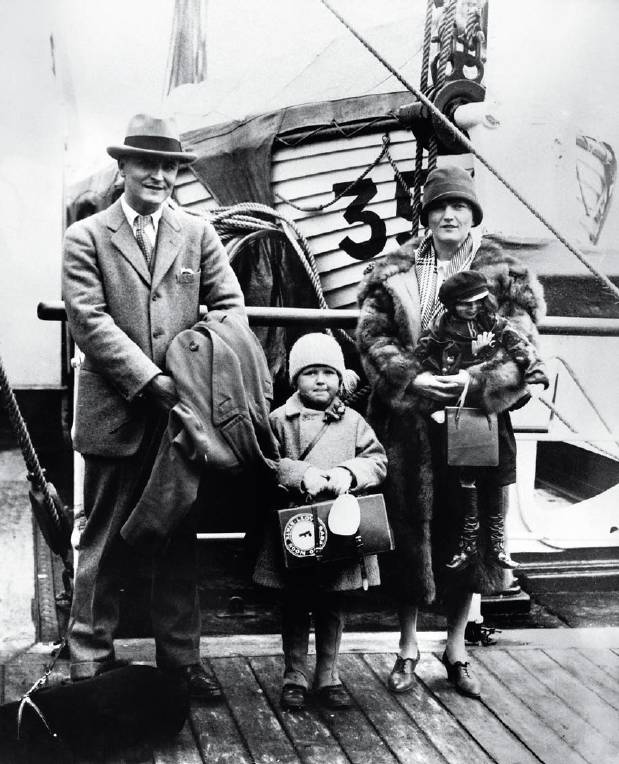 海明威：这是我们贫穷却幸福时的巴黎