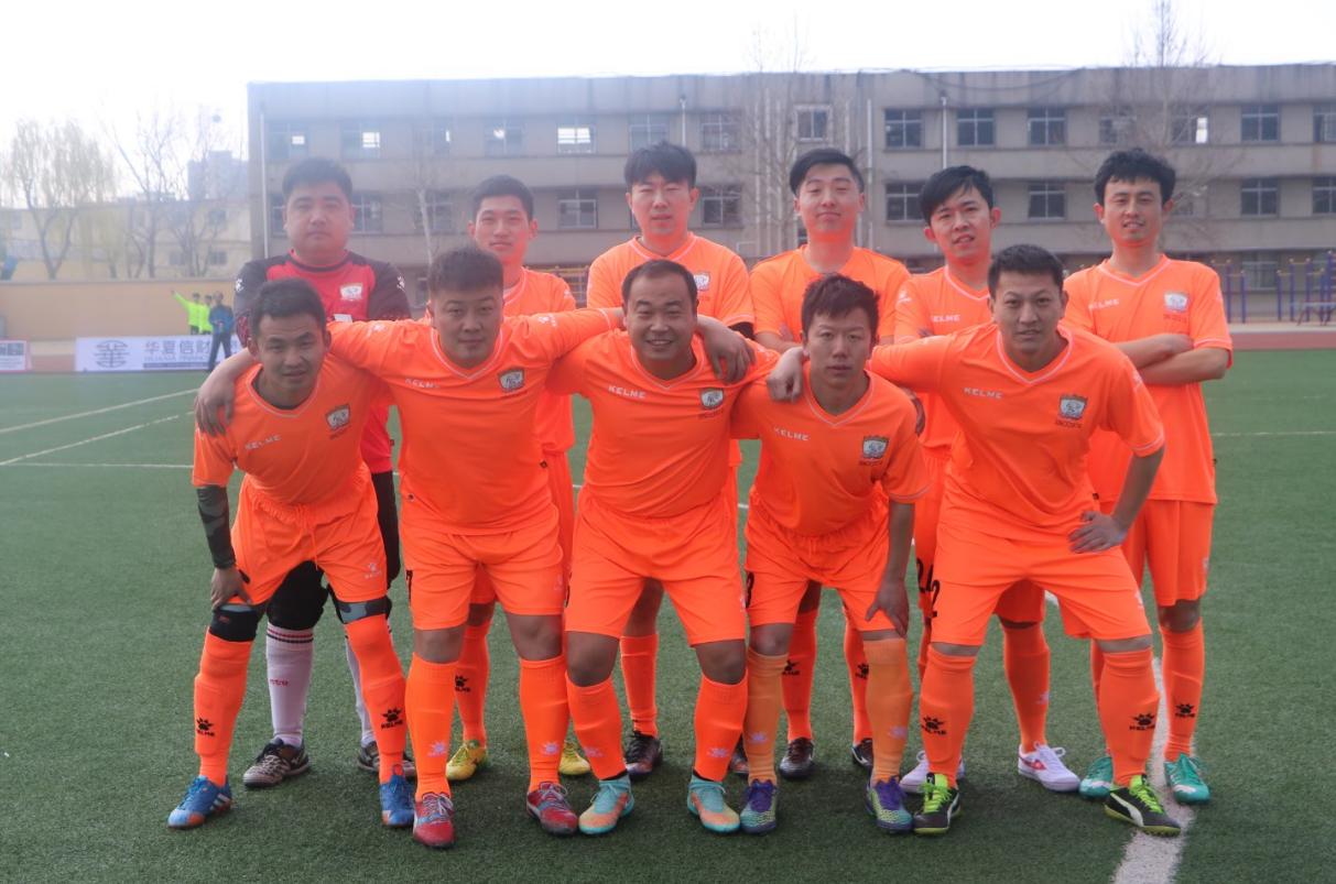 足球比赛海报泰山,足球联赛开赛海报