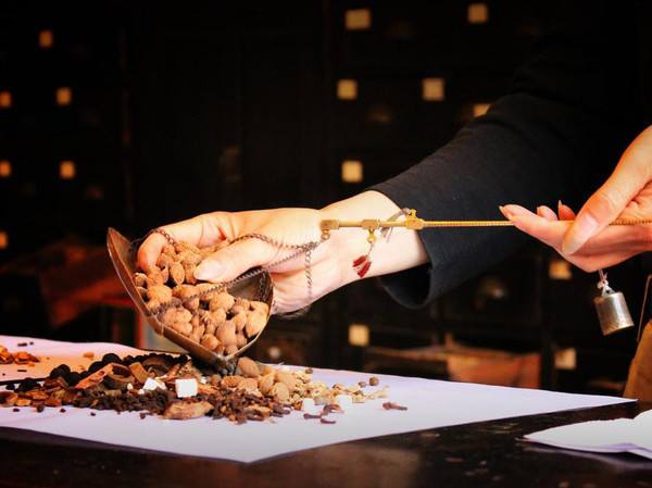 绝世百年古方，专治久咳不愈（咳越久的越好用）！