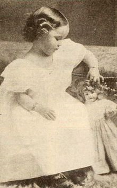 她被称中国第一美女身价过亿,她被誉为圈内第一美女