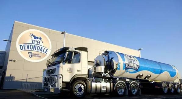 德运全脂奶和脱脂奶哪个好,德运脱脂和全脂哪个好