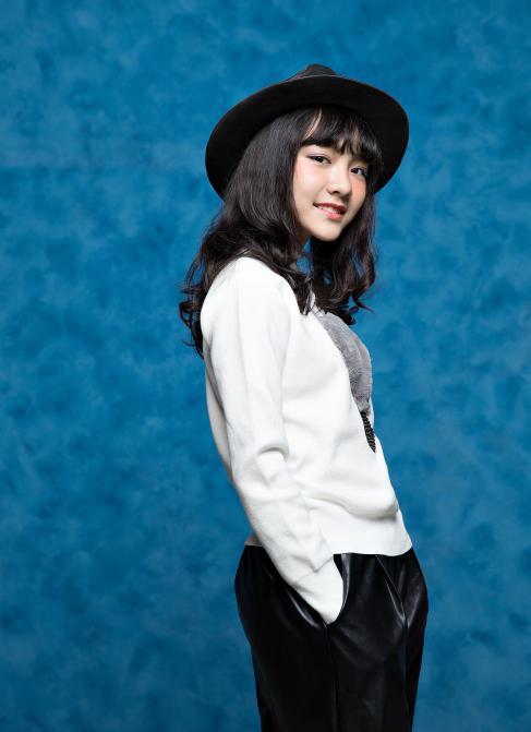 引领时尚潮流的百变小魔女贺美琦酷炫风来袭