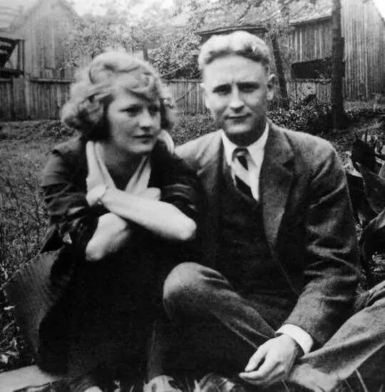 海明威：这是我们贫穷却幸福时的巴黎