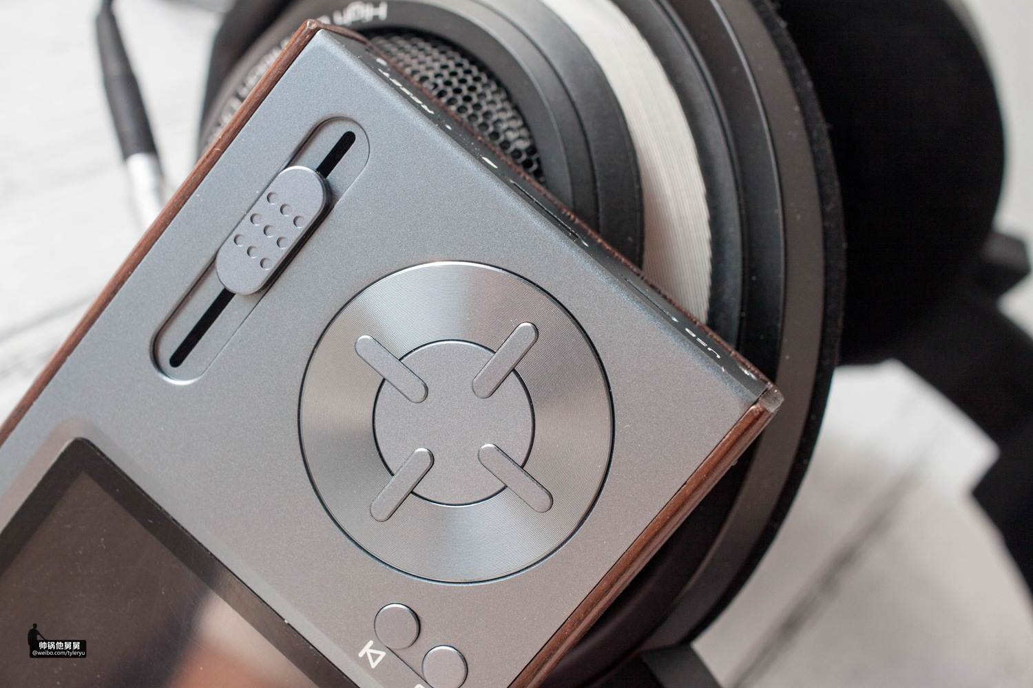 七彩虹c4为什么比c10贵很多,七彩虹c10为什么不如c4