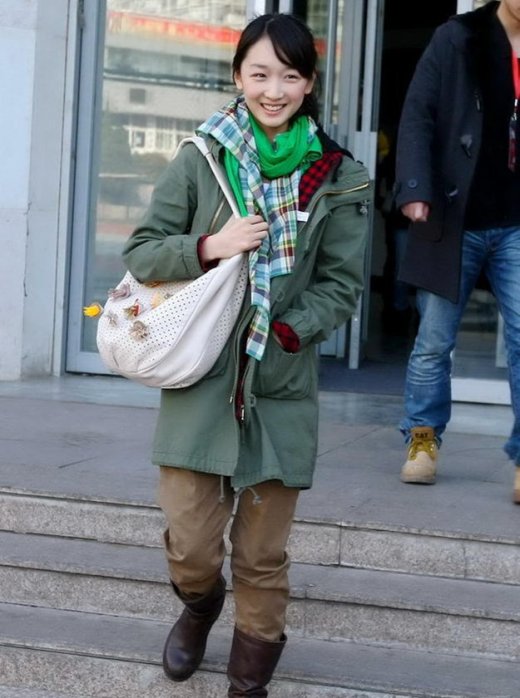 拿出他年轻时的照片对比一下,你敢面对以前的自己吗