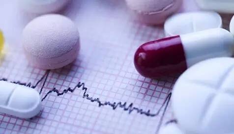 小孩血尿查不出原因用做肾穿刺吗,孩子不明原因持续镜下血尿怎么办