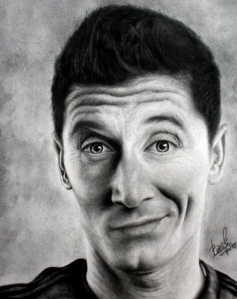 一组足球球星及教练素描头像，速度珍藏