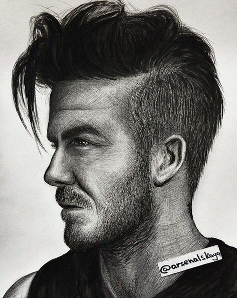 一组足球球星及教练素描头像，速度珍藏