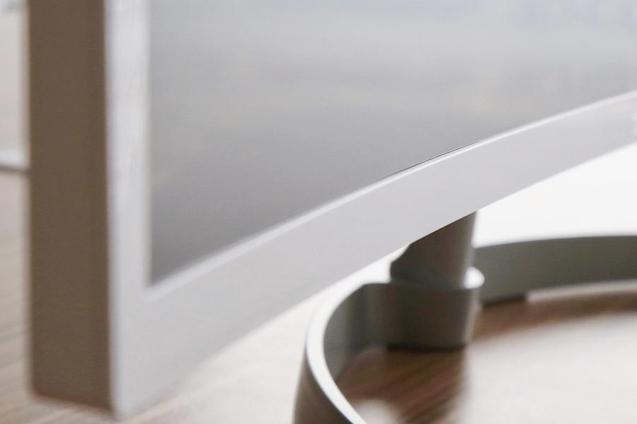 曲面屏显示器看起来真的舒服吗,27寸165hz2k曲面显示屏体验效果