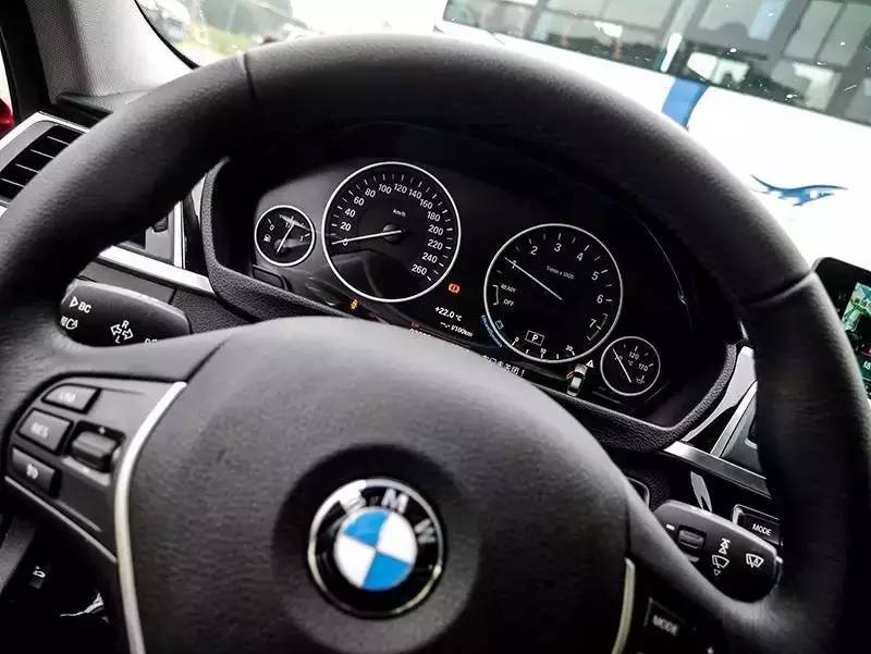 宝马318li动力够不够,宝马318li三缸机质量怎么样