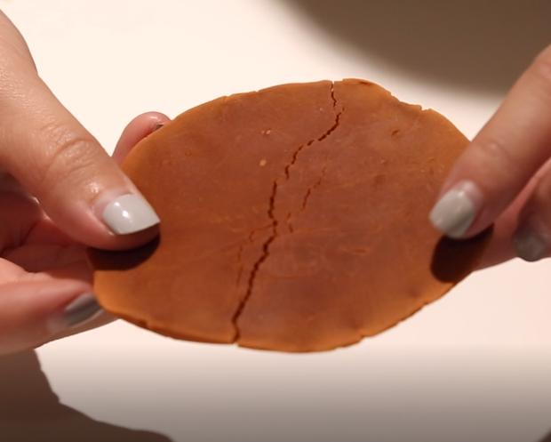 彩泥有毒吗小视频,彩泥有毒不