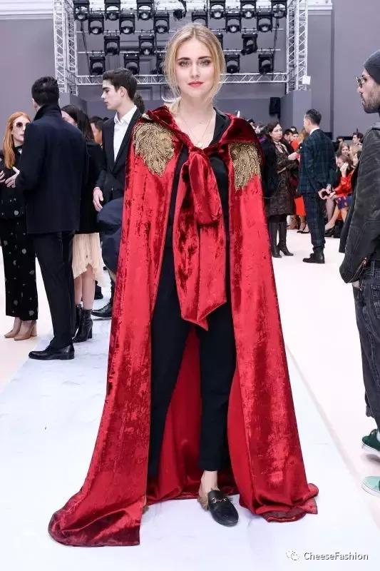 恨天高单鞋搭配图片,穿着恨天高的高跟鞋