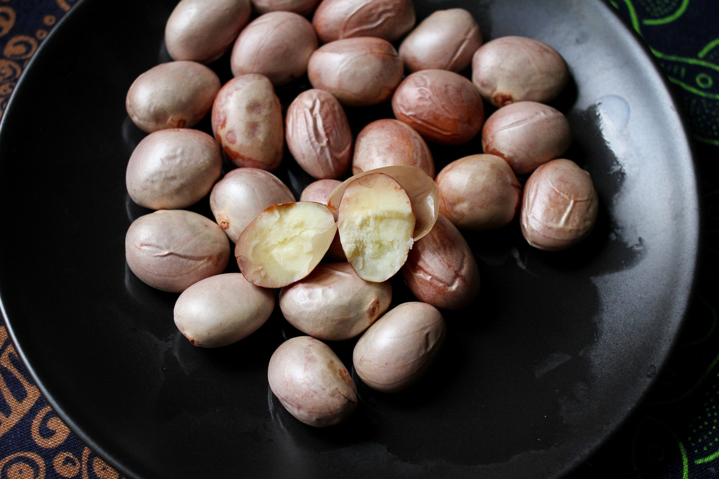 你吃过红皮菠萝蜜吗,菠萝蜜的核居然也能吃