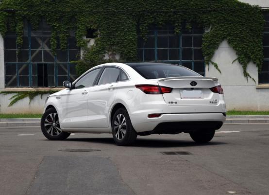 高颜值大空间长续航,空间大颜值高的b级轿车