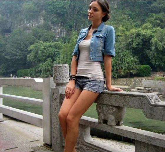 实拍那些生活在中国的俄罗斯洋妞金发碧眼模特身材