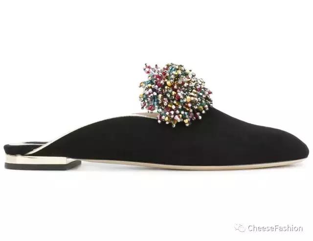 恨天高单鞋搭配图片,穿着恨天高的高跟鞋