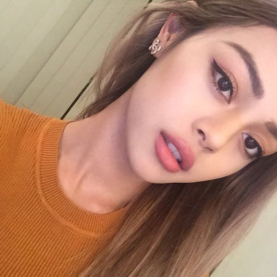 天生没有眉毛代表什么,天生没眉毛的人怎么样