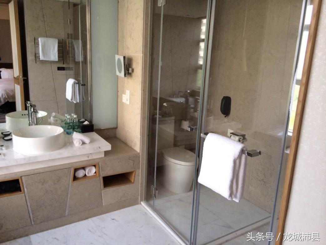 酒店透明卫生间作用,酒店卫生间用透明隔断吗