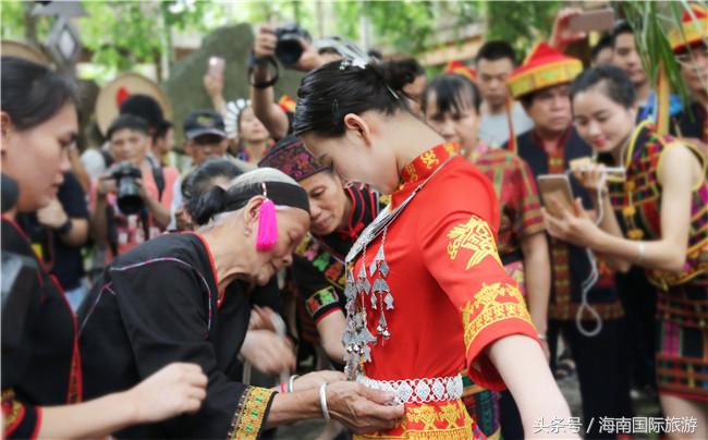 槟榔谷流量杀手︱一场引爆670万人观看的婚礼