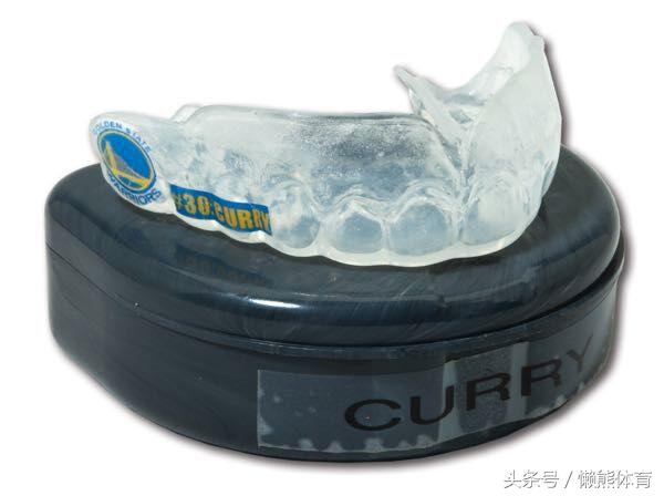 牙套的物种起源：库里叼着它可不止为了耍酷｜懒熊涨姿势