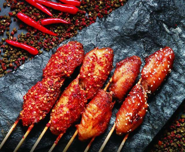 男朋友凌晨出去玩,男朋友深夜出门能干什么