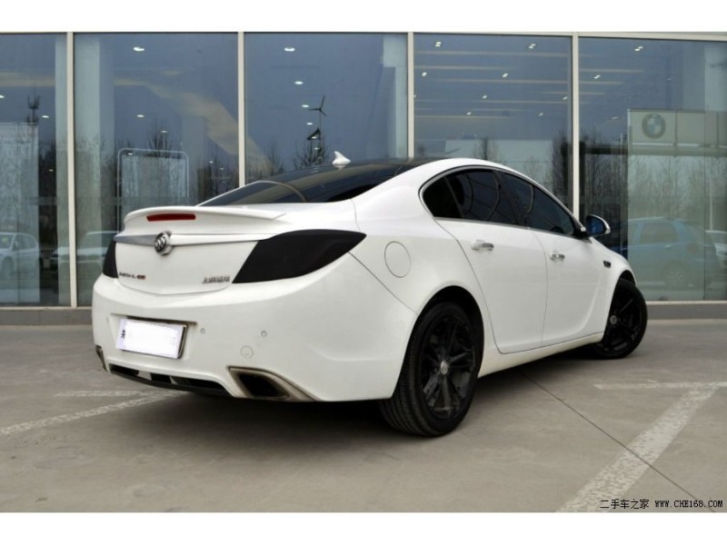 别克君威的运动版车型，220的马力输出现价12万