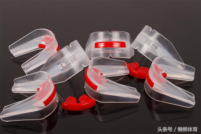 牙套的物种起源：库里叼着它可不止为了耍酷｜懒熊涨姿势