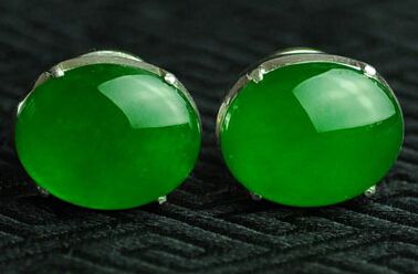 说一下我入手的第一块小石头（和田玉锁）