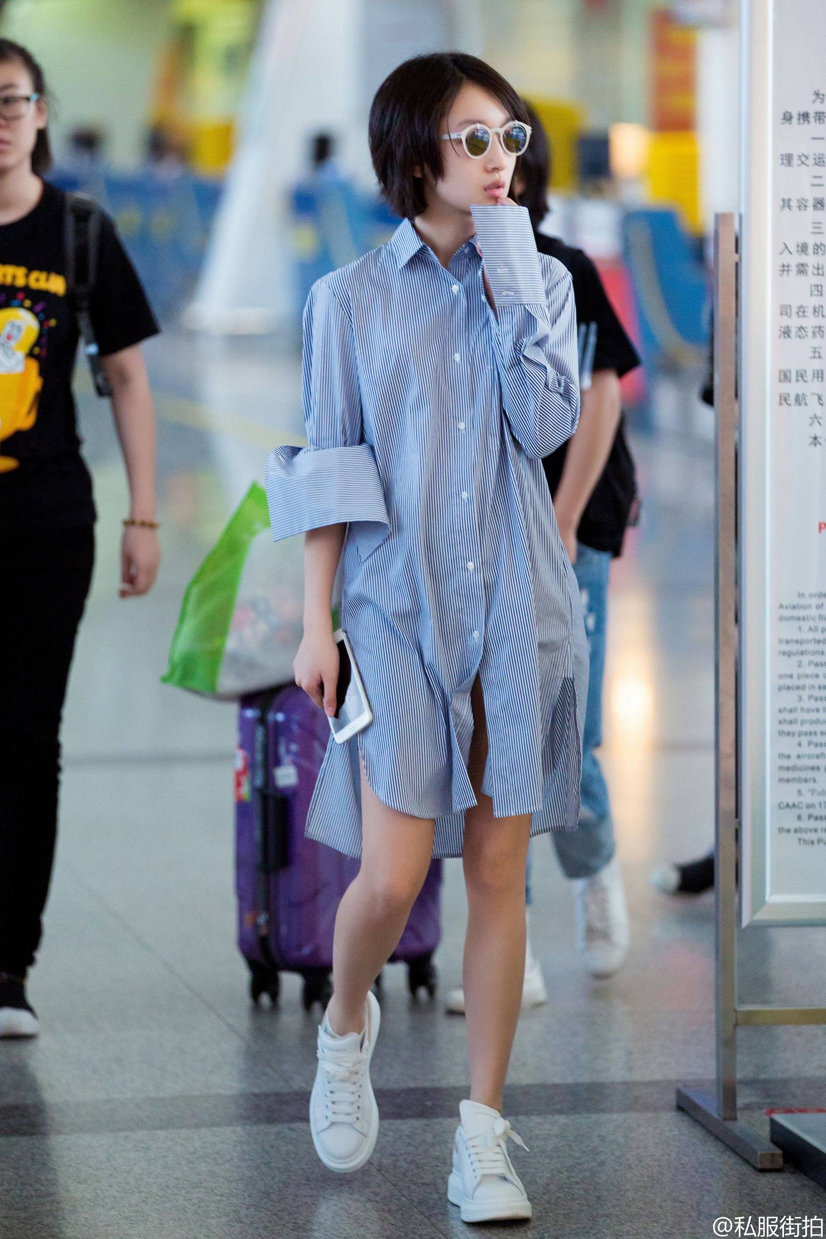 拿出他年轻时的照片对比一下,你敢面对以前的自己吗