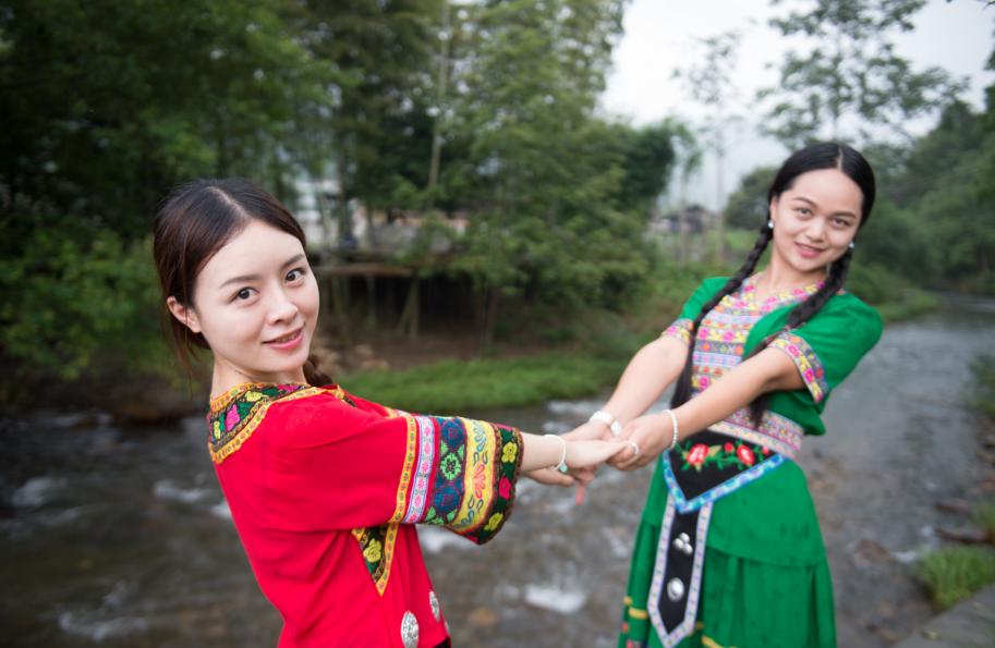 城步县苗族妹子视频,城步苗族姑娘抖音