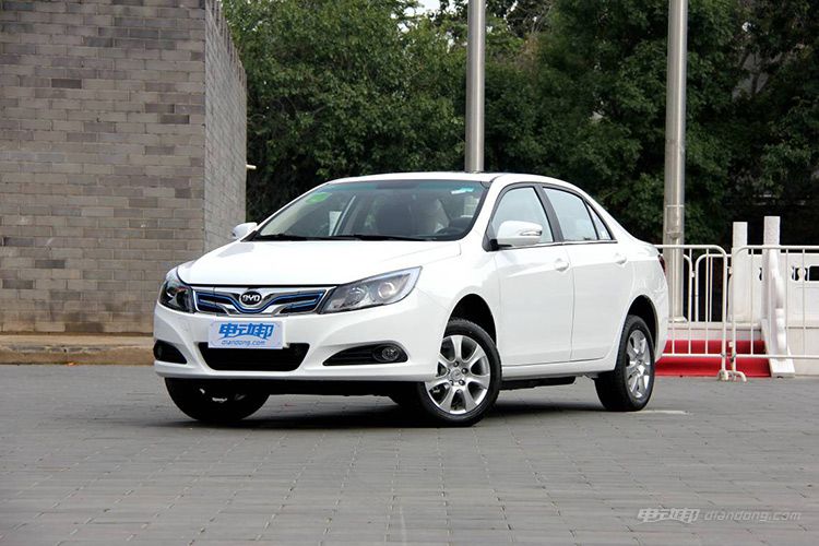 2017款比亚迪e5300购车手册：推荐尊贵型