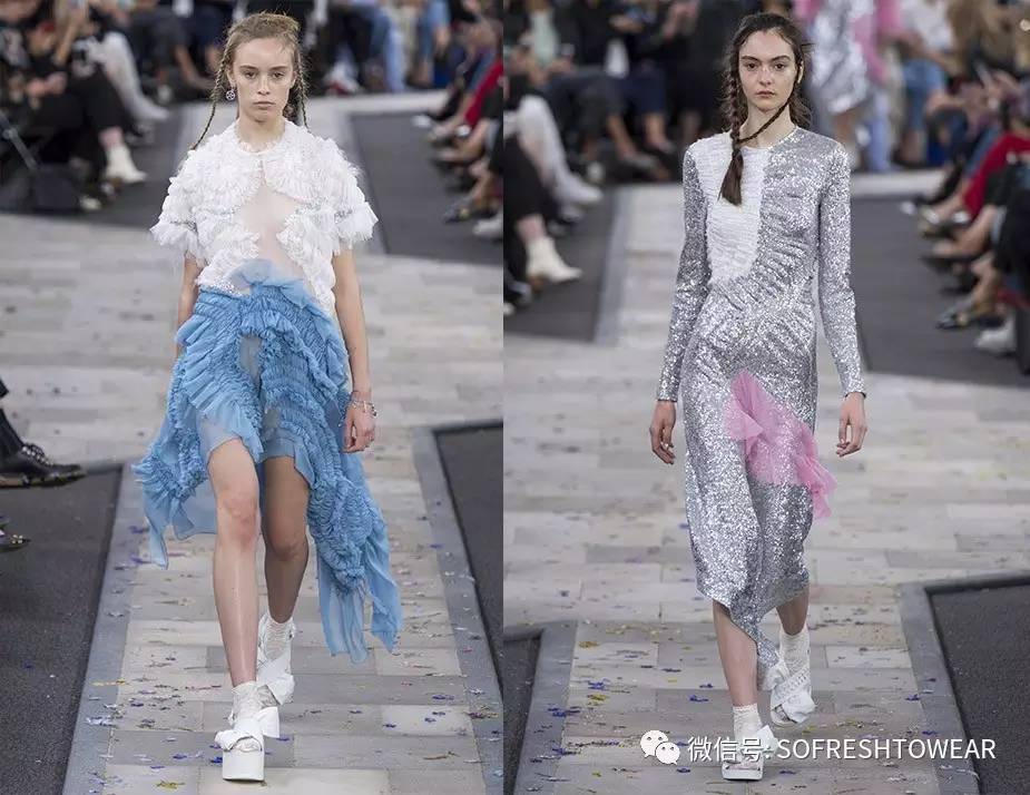 ugg鞋穿搭,ugg复古鞋怎么搭配衣服