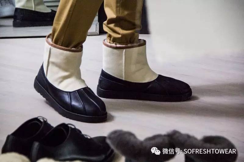 ugg鞋穿搭,ugg复古鞋怎么搭配衣服