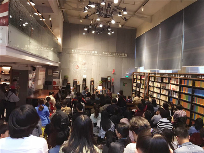 翻译家李继宏来昆开讲座聊名著背后的故事