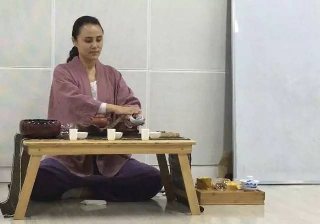 静修生活系列专访——禅意老师的“茶人生活”