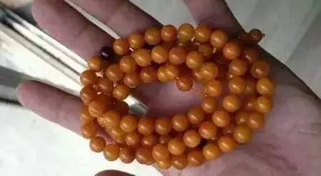 辨别烤色老蜜蜡方法图片,鉴别老蜜蜡的简单方法图片