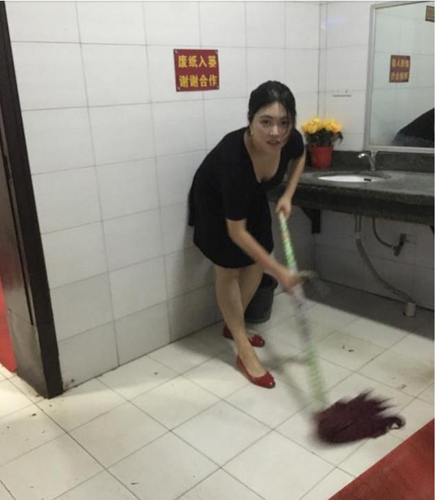 不小心走到异性厕所，你会如何应对？