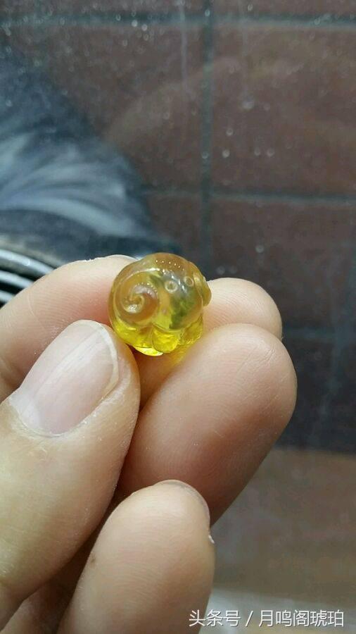 琥珀边角料变废为宝,废物利用提炼黄金