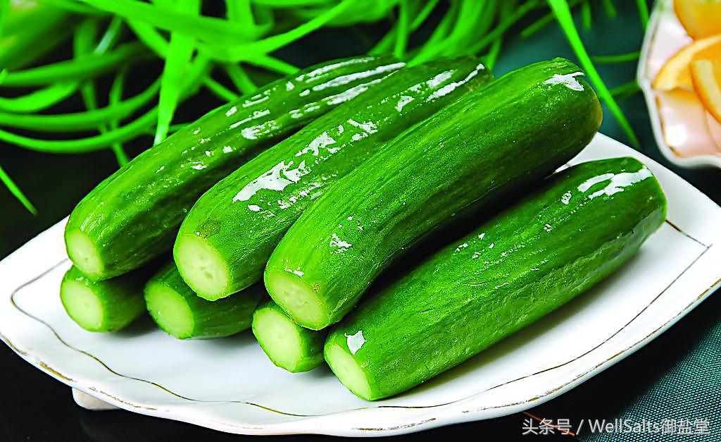 切眉后眼部浮肿怎么消除,ps如何消除眼部浮肿