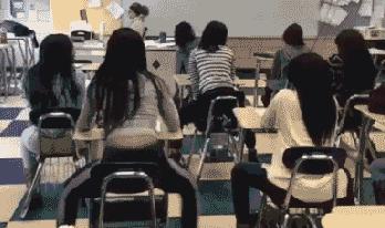 上课逗女同学,每个班里都会有这么一个逗逼