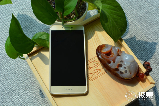 荣耀8青春版深度测评,荣耀8青春版有什么高级功能