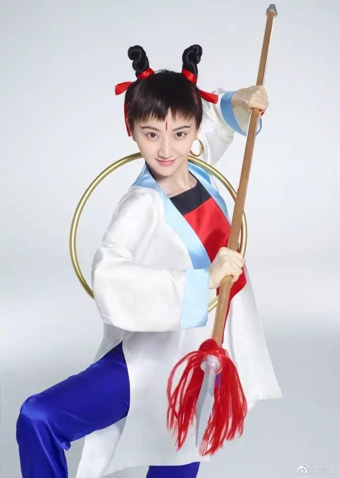 同样是晒素颜，为什么活跃得像高仿的大甜甜洗个脸就能圈粉无数？