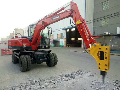 挖掘机抓木器变形,最合适抓木头的挖掘机